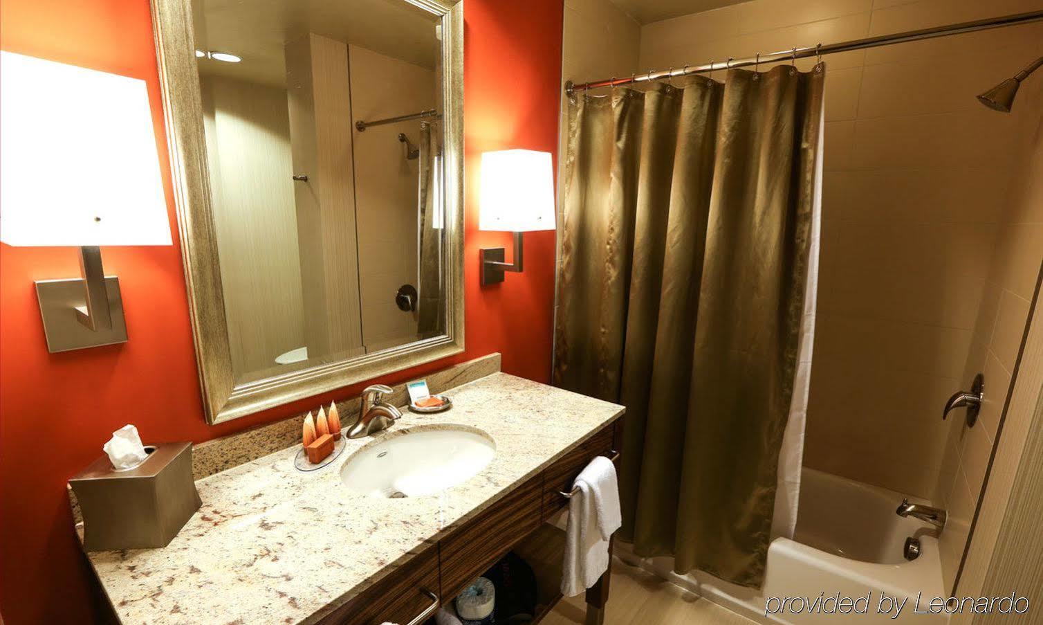 Apache Casino Hotel ロートン エクステリア 写真