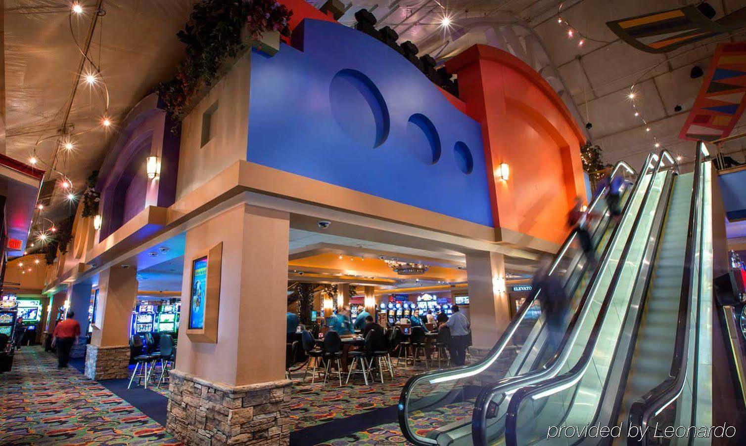Apache Casino Hotel ロートン エクステリア 写真