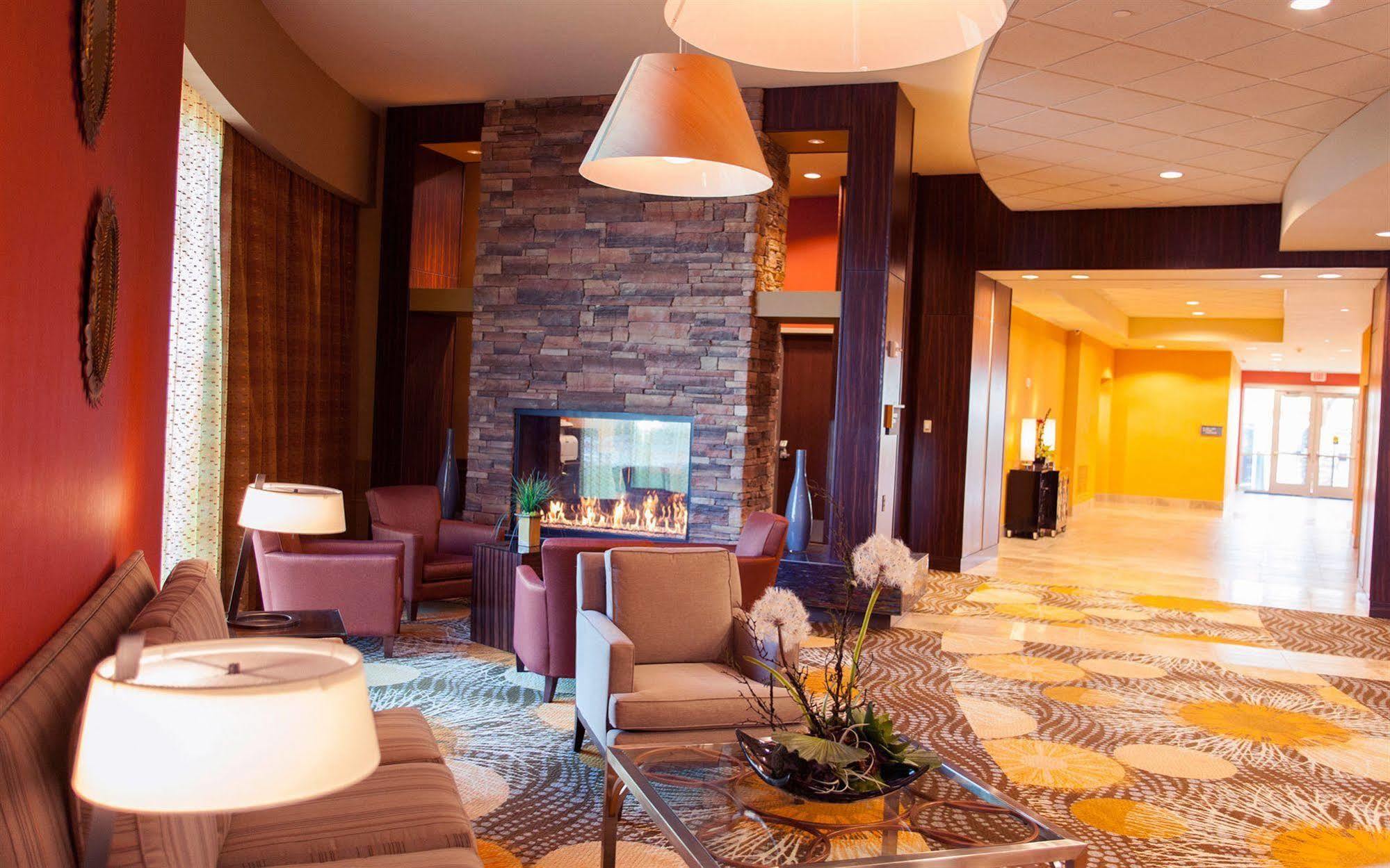 Apache Casino Hotel ロートン エクステリア 写真